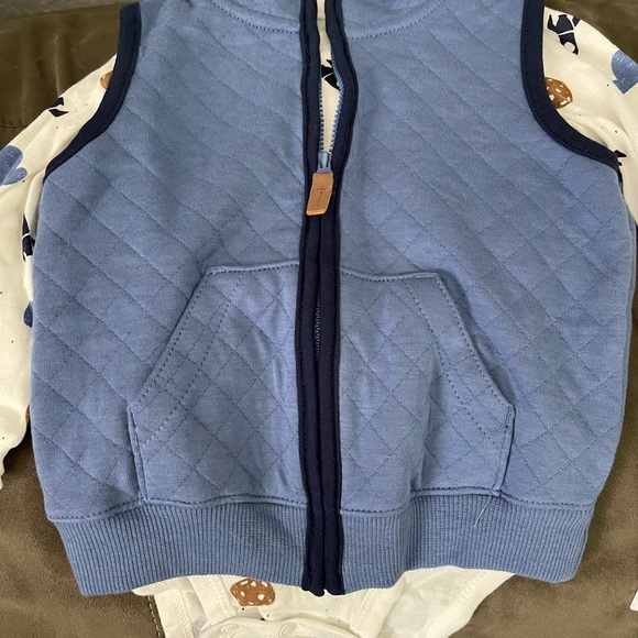 Baby Carte’s Baby Boy 3pc set 18 months - Picture 2 of 8